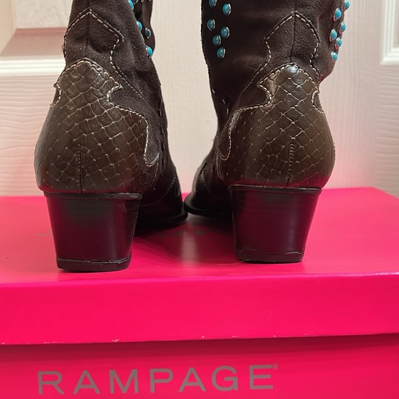 Rampage Western Boots with Turquoise Trim - Picture 5 of 6